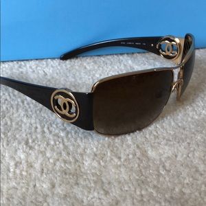 Chanel brown and gold aviators
